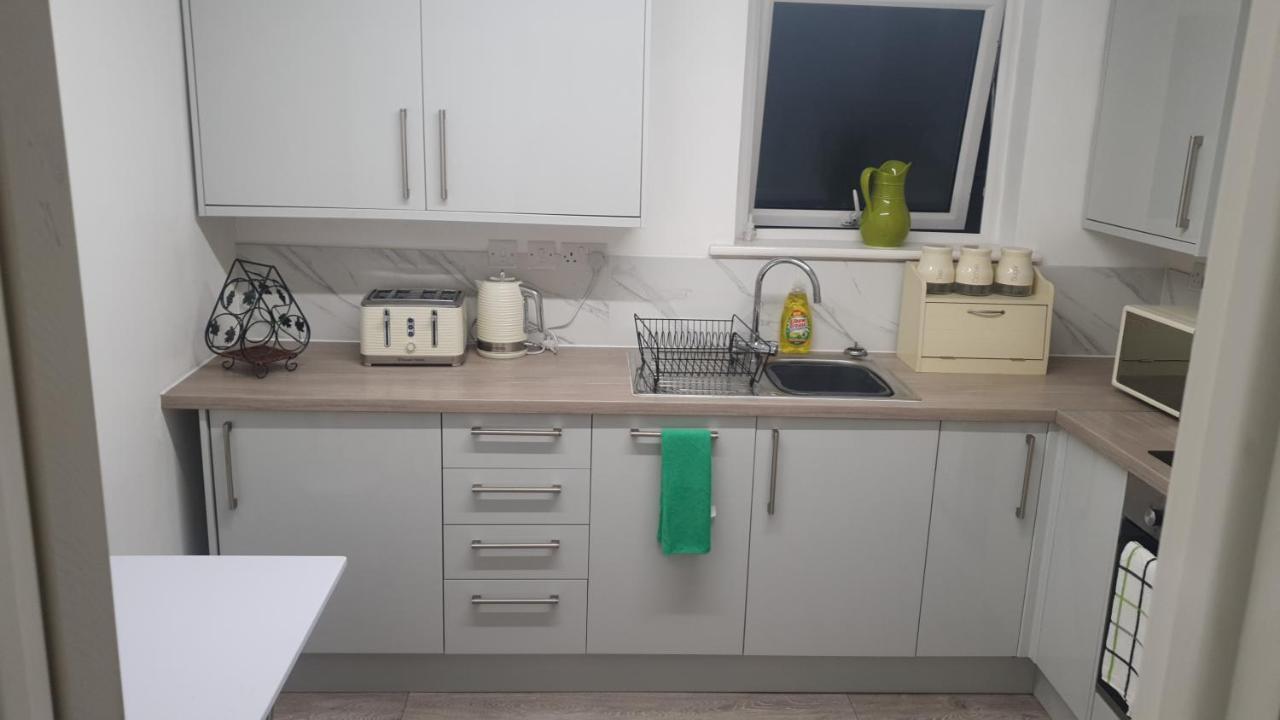 House 1905 - Self Catering Serviced Apartment Tidworth Exterior foto
