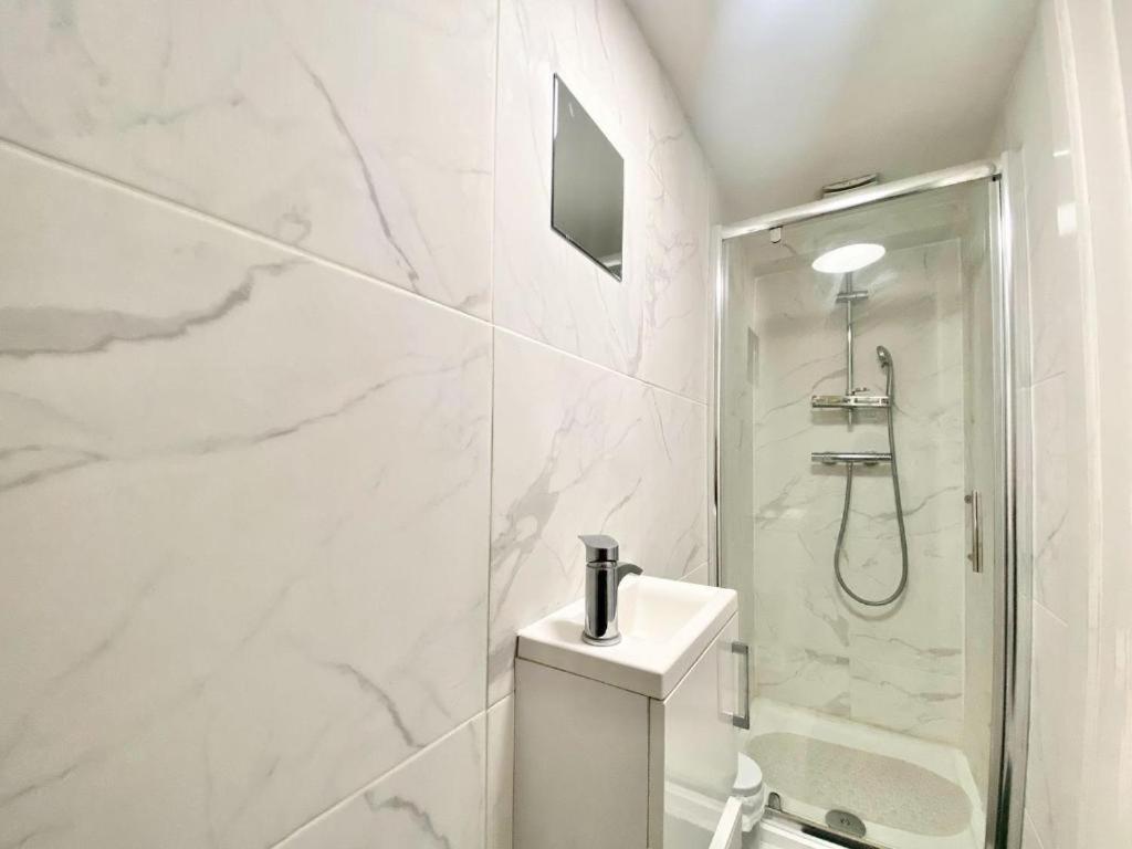 House 1905 - Self Catering Serviced Apartment Tidworth Exterior foto